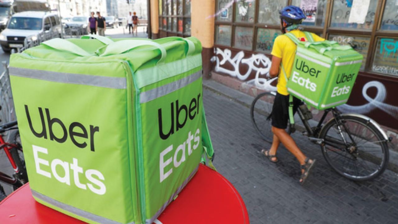 Uber Eats and Deliveroo Jobs in Europe: Apply Now